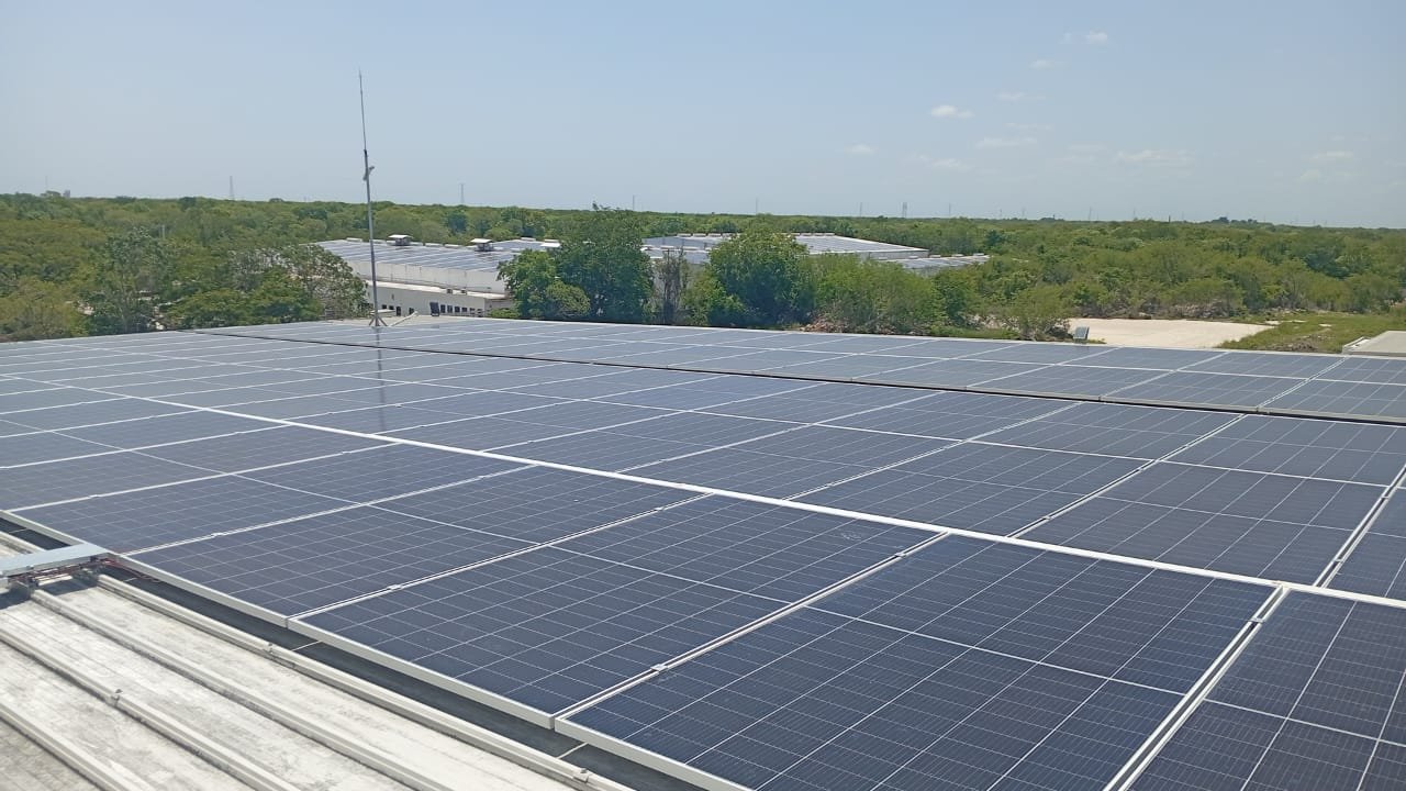 Arreglo de paneles solares